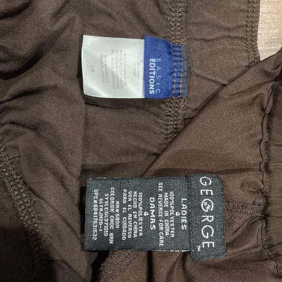 Bundle of Two Brown Vintage Midi-Skirts - Picture 3 of 3